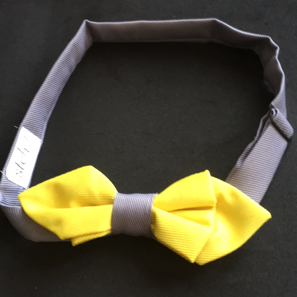 Boys yellow and grey bow tie